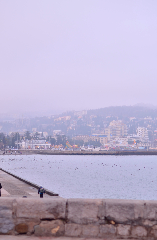 Ялта,набережная,февраль)