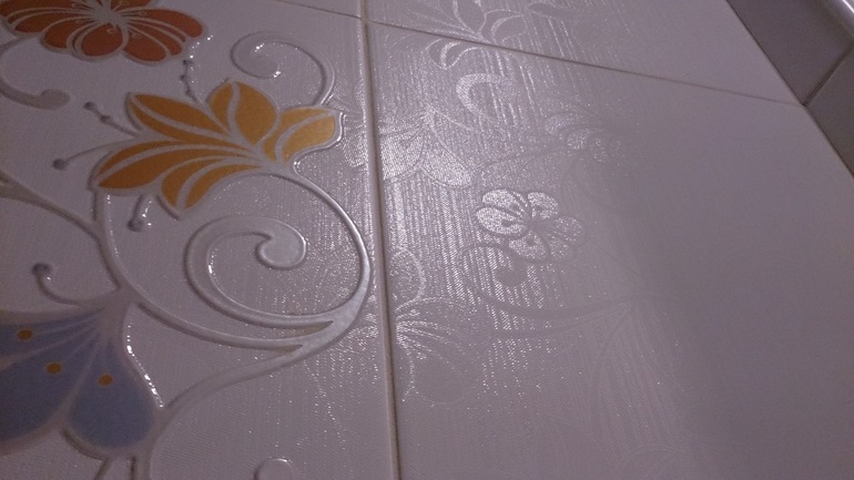 девочки,кто знает,что эта за плитка!? Производить и название!?