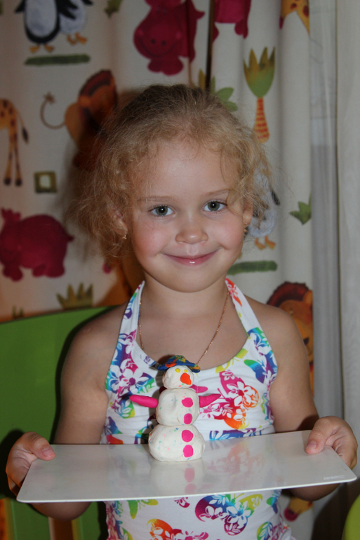 В ПОРУ ждать Деда Мороза)))