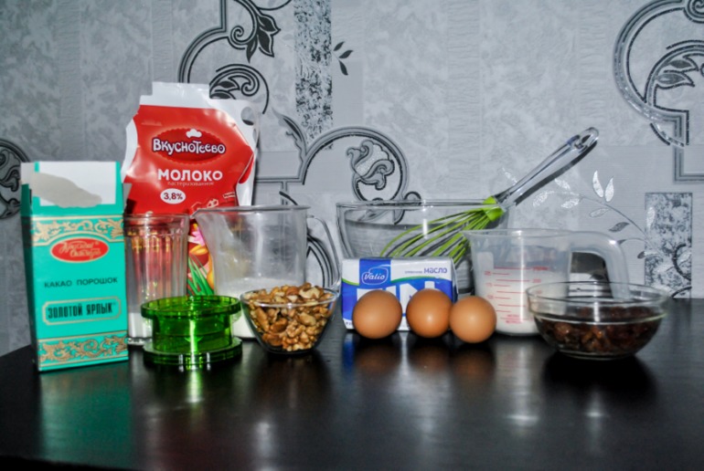 Готовим с детьми. Капкейки с изюмом и орехами.