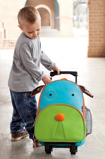 Zoo Luggage детский чемодан на колесах с выдвижной ручкой. 1550р