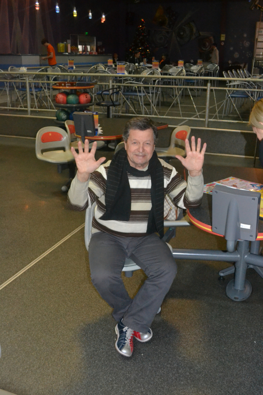 На сколько ОН выглядит?