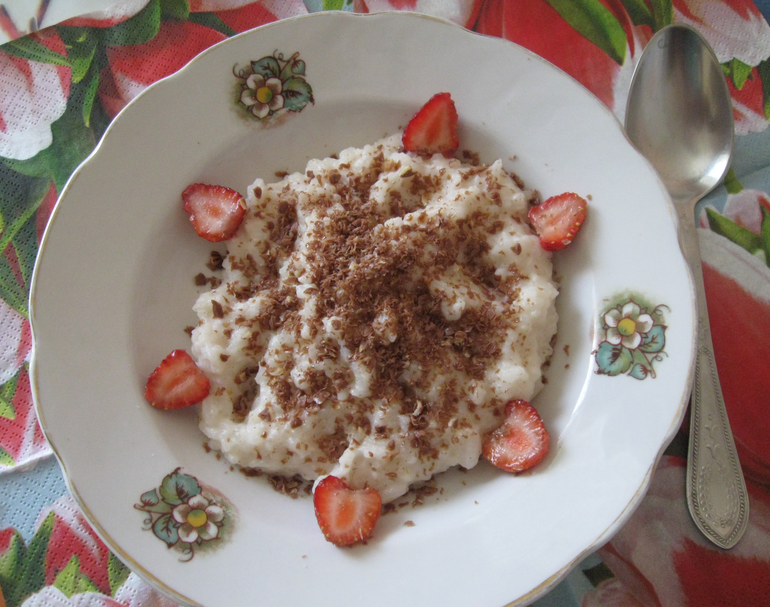 Рисовый пудинг с клубникой