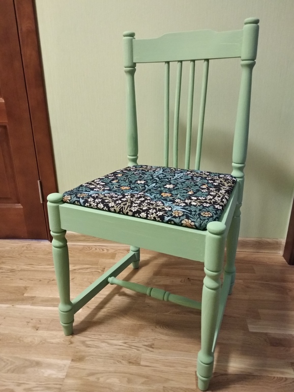 После нана зеленый стул