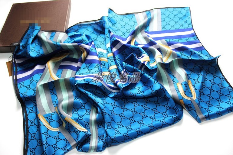 Аксессуары для всей семьи!!! (шапки, платки, комплекты) Весенние обновления!