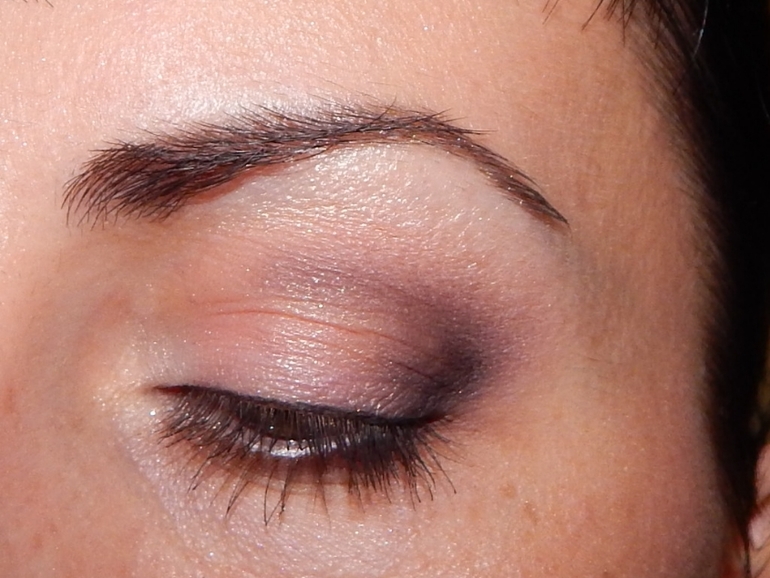 1  макияж  с палеткой Sleek