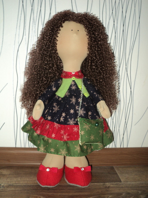 Теперь и у меня есть кукла большеножка)))