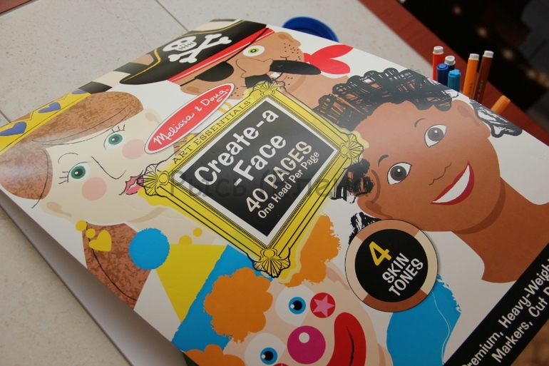 Наклейки, альбом Лица и штампы от Melissa&Doug;