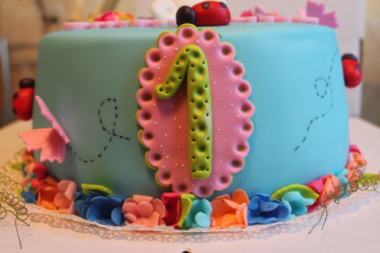 Для малышки с красивым именем)