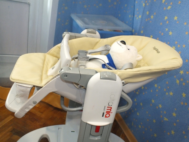 Продаю стульчик для кормления 3 в 1 Peg-perego Tatamia