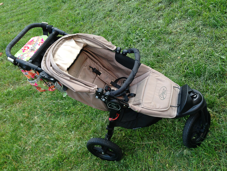 Baby jogger city elite с бампером и муфтой для ножек. Сумка Ju-Ju-Be.