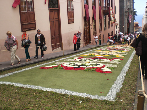 Праздник ковров в Ла Оротаве.
