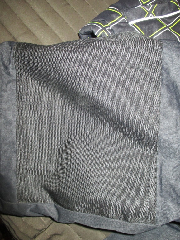 Продаю Gusti и LassieTec на рост 104 +6