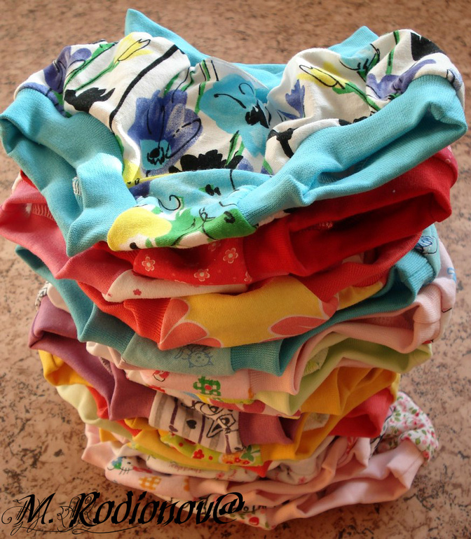 Комплекты д/дев - футболки и трусики-хипстеры