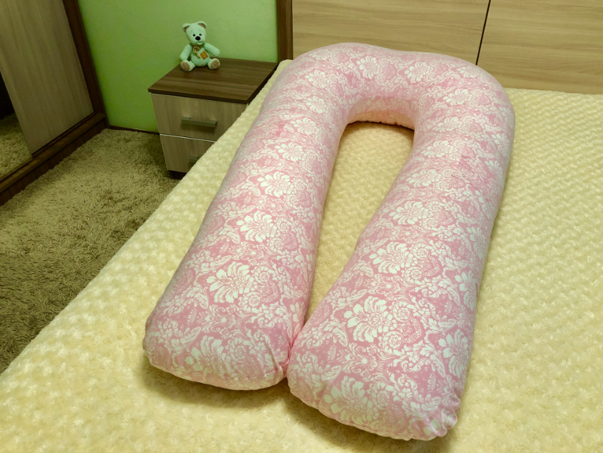 В наличии. Вес подушки 3-3,5 кг