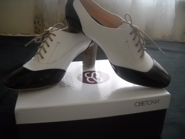 ботиночки на весну светски,качество на высоте!39-40р,2800руб