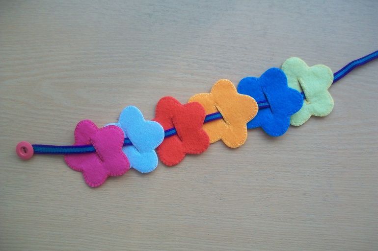 Пуговичный тренажер