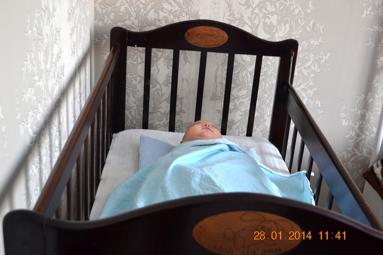 Один день из жизни .Детки-погодки.