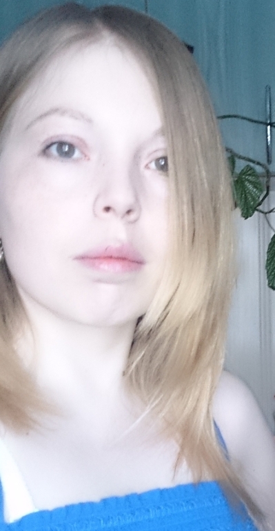 подстриглась