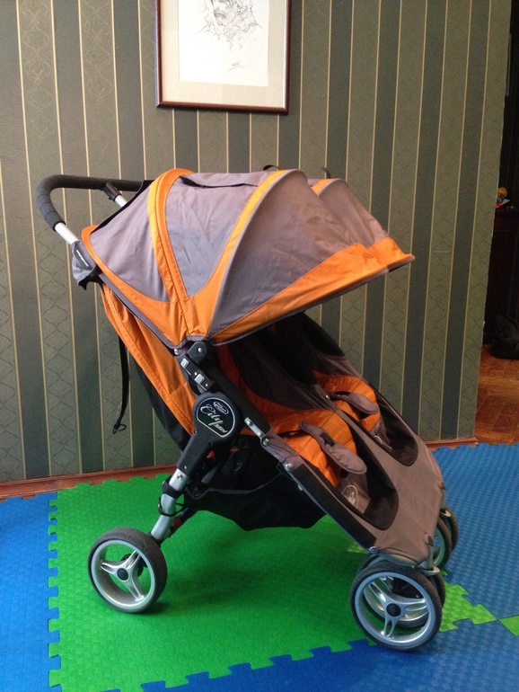 Продаю Baby Jogger City Mini Double