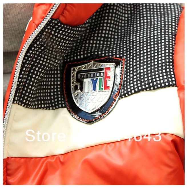 Куртка на осень или на весну. В НАЛИЧИИ.