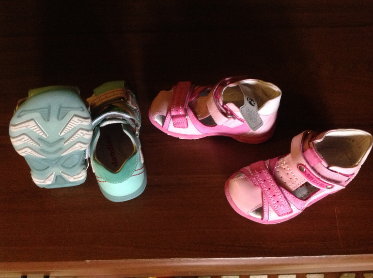 Купила своим обувку на лето, фирма Дандино, очень довольна!