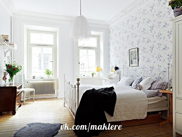 белые стены)