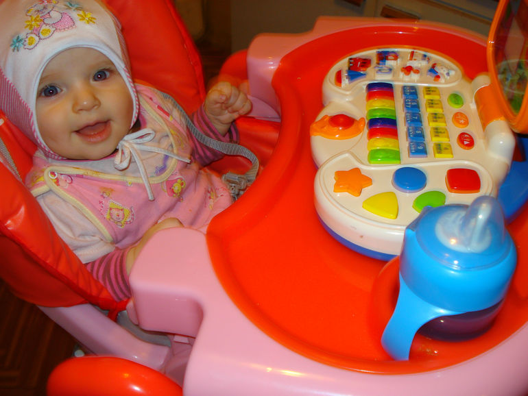 Намытая сидит))