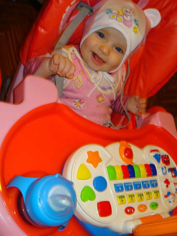 Намытая сидит))