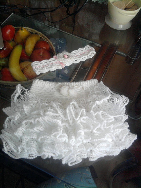 Юбочка из дантеллы.