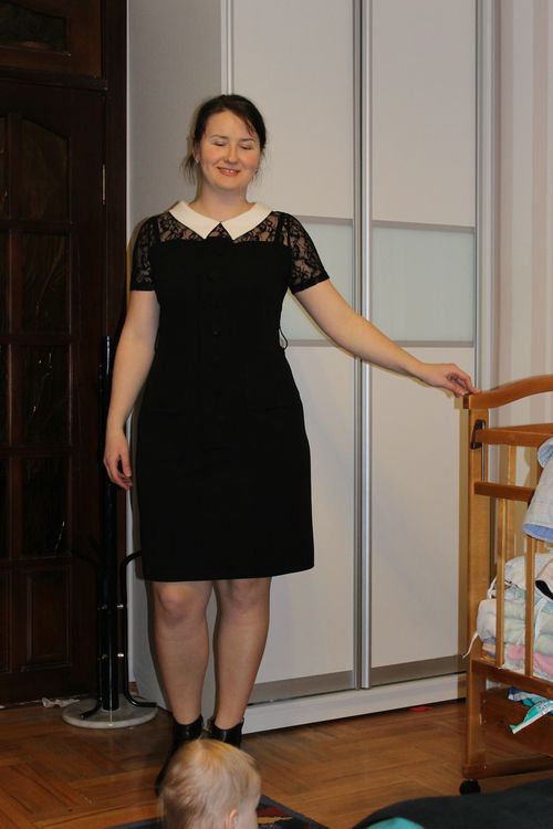 Оцените наряды