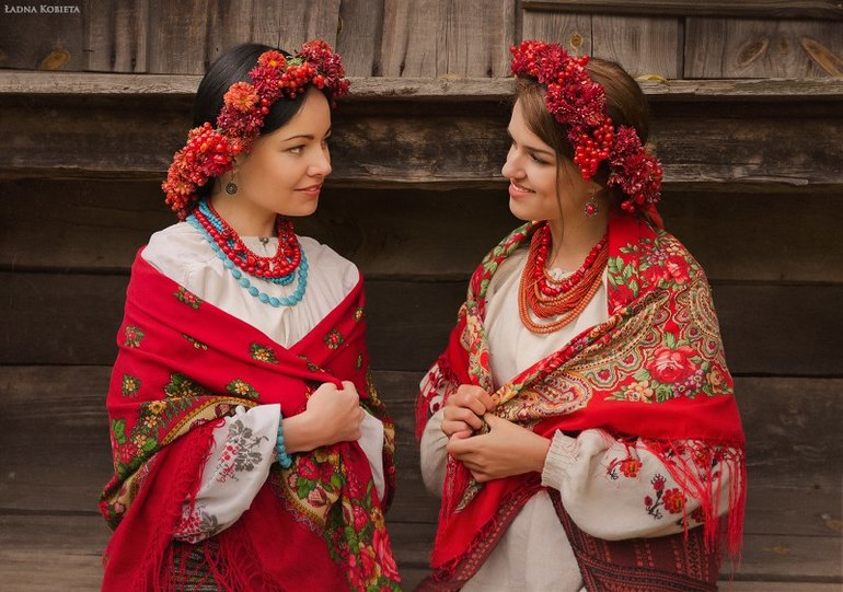 ukrainian dating traditions By knowing the cultural differences with ukraine, your meeting and starting relationship with a ukrainian lady will become more successful. ukrainian dating traditions By knowing the cultural differences with ukraine, your meeting and starting relationship with a ukrainian lady will become more successful.