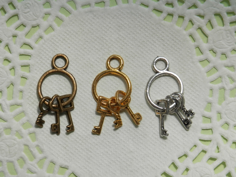 Пуговицы, подвески, кружево!!! Много фото!!!