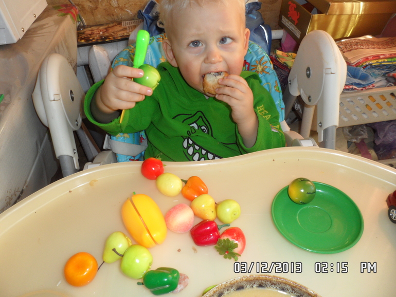 Первый новогодний подарок и наш