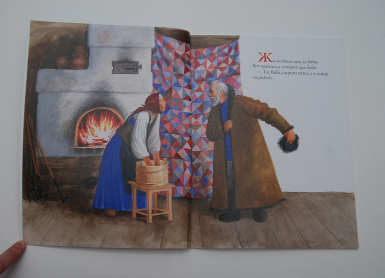 Тоненькие книжечки.