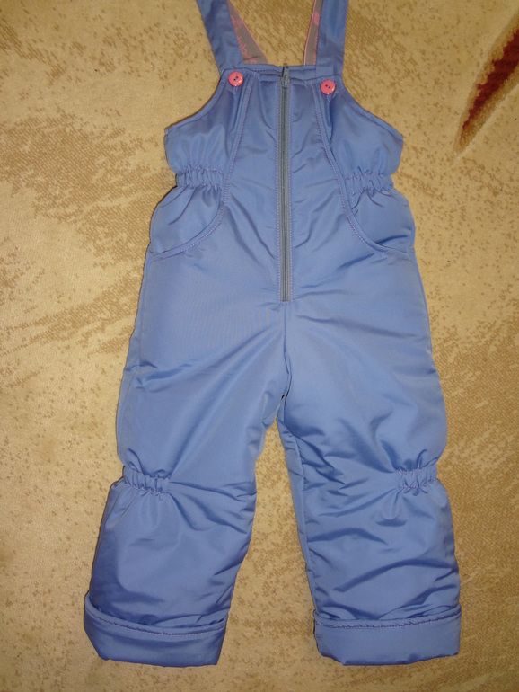 Продам костюм для девочки 104см. Регион