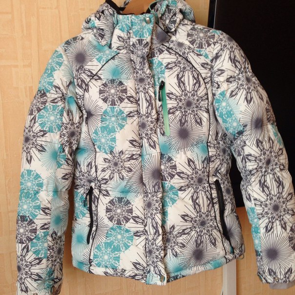 Продам верхнюю одежду. Регион