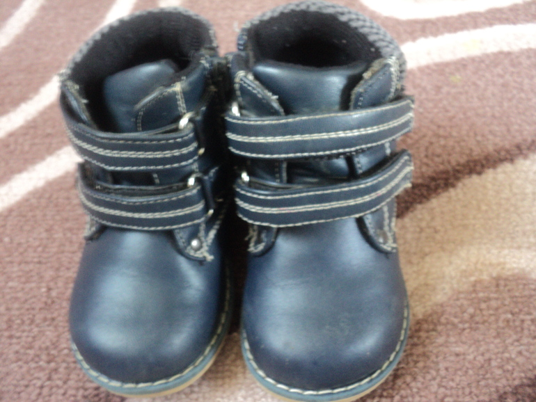 Продам обувь на мальчика р-ры 20-23, регион. Все сезоны кроме лета)))