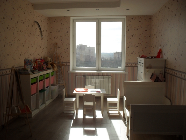 Помогите расставить мебель в детской!