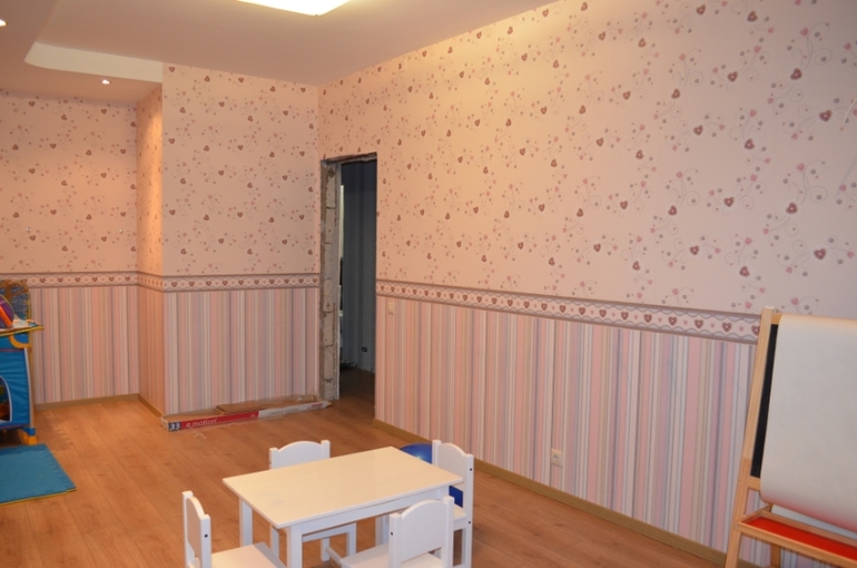 Помогите расставить мебель в детской!