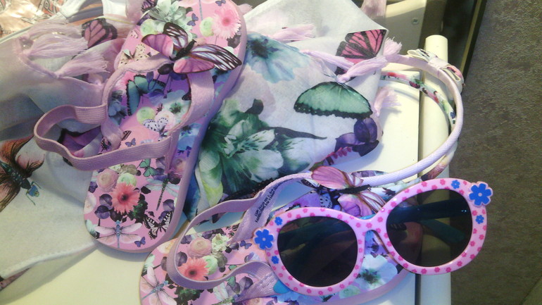 купальники на 2-3 года буду добавлять еще .