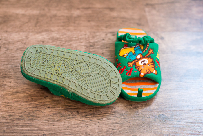 Разобрала детские вещи, всё на продажу. И немного взрослых вещей тоже (в конце списка).