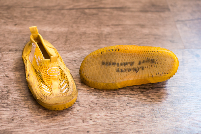 Разобрала детские вещи, всё на продажу. И немного взрослых вещей тоже (в конце списка).