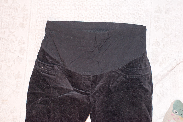 Разобрала детские вещи, всё на продажу. И немного взрослых вещей тоже (в конце списка).