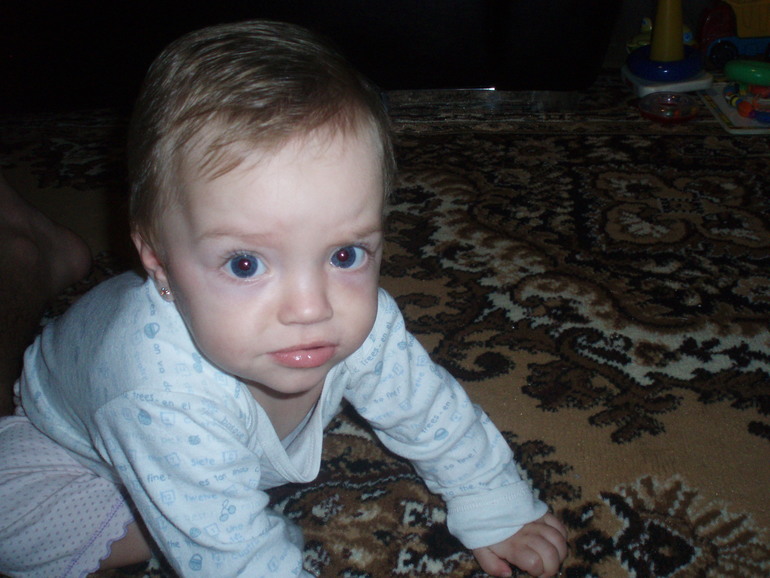 Первые шажочки Наоми!