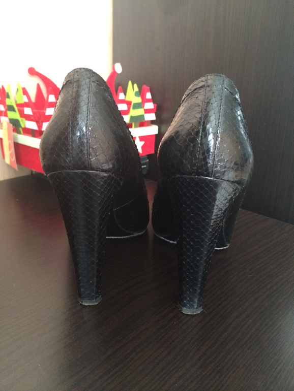 SAINT LAURENT "TRIBUTE TWO", Christian Louboutin, Chanel, оригинал