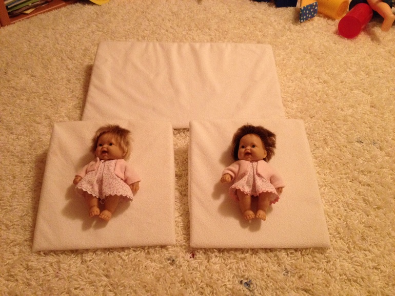 Продаю Стульчик для купания mothercare Duo AquaPod и подушки Plantex Rest Easy в коляску (люльки и в