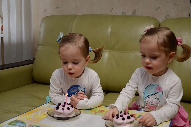 Моим рыбкам два года!!!