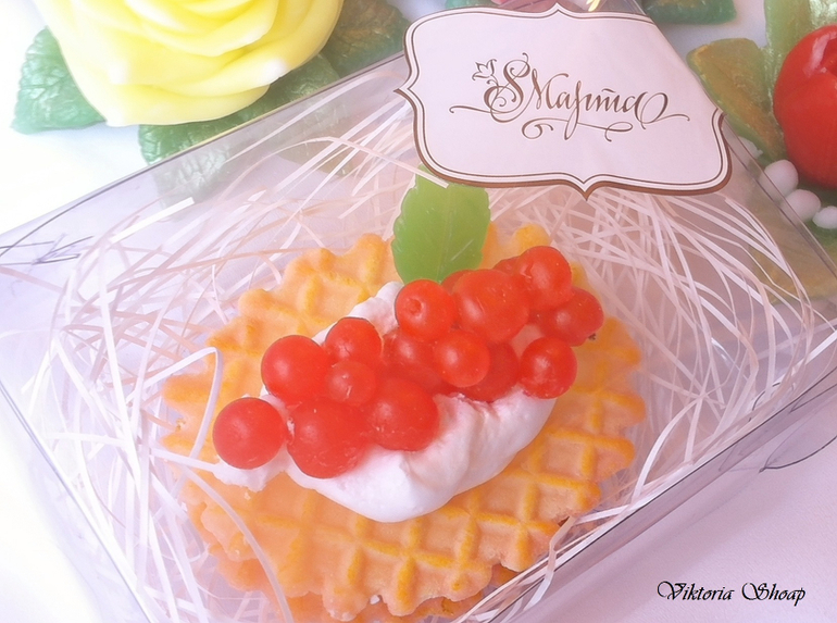 Цветочки и вкусняшки на 8-е марта)