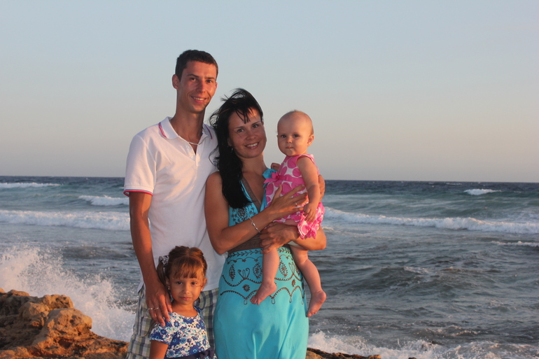 А ВОТ И МЫ КРАСИВЫЕ И ЗАГОРЕЛЫЕ))